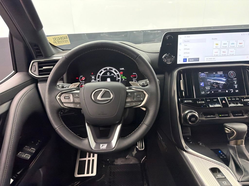 Used 2024 Lexus LX 600 F Sport AWD/4WD image 9