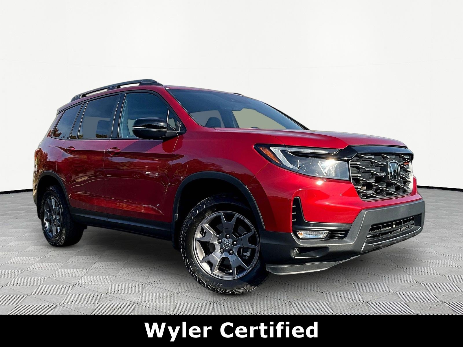 Used 2024 Honda Passport TrailSport image 3