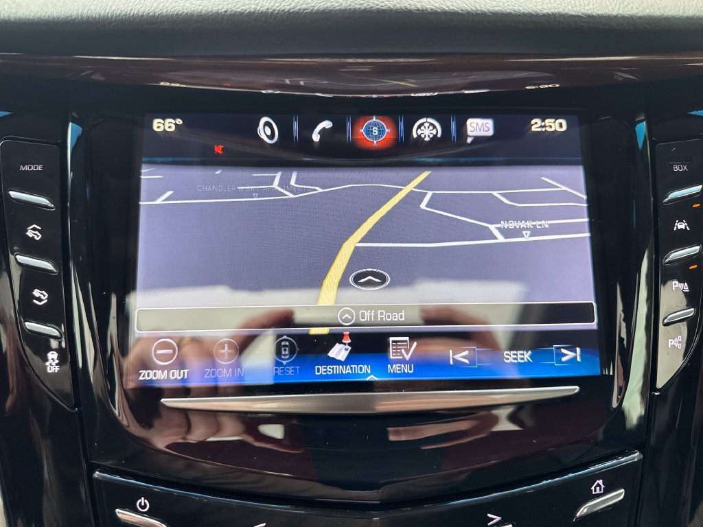 Used 2017 Cadillac Escalade Luxury AWD/4WD image 23
