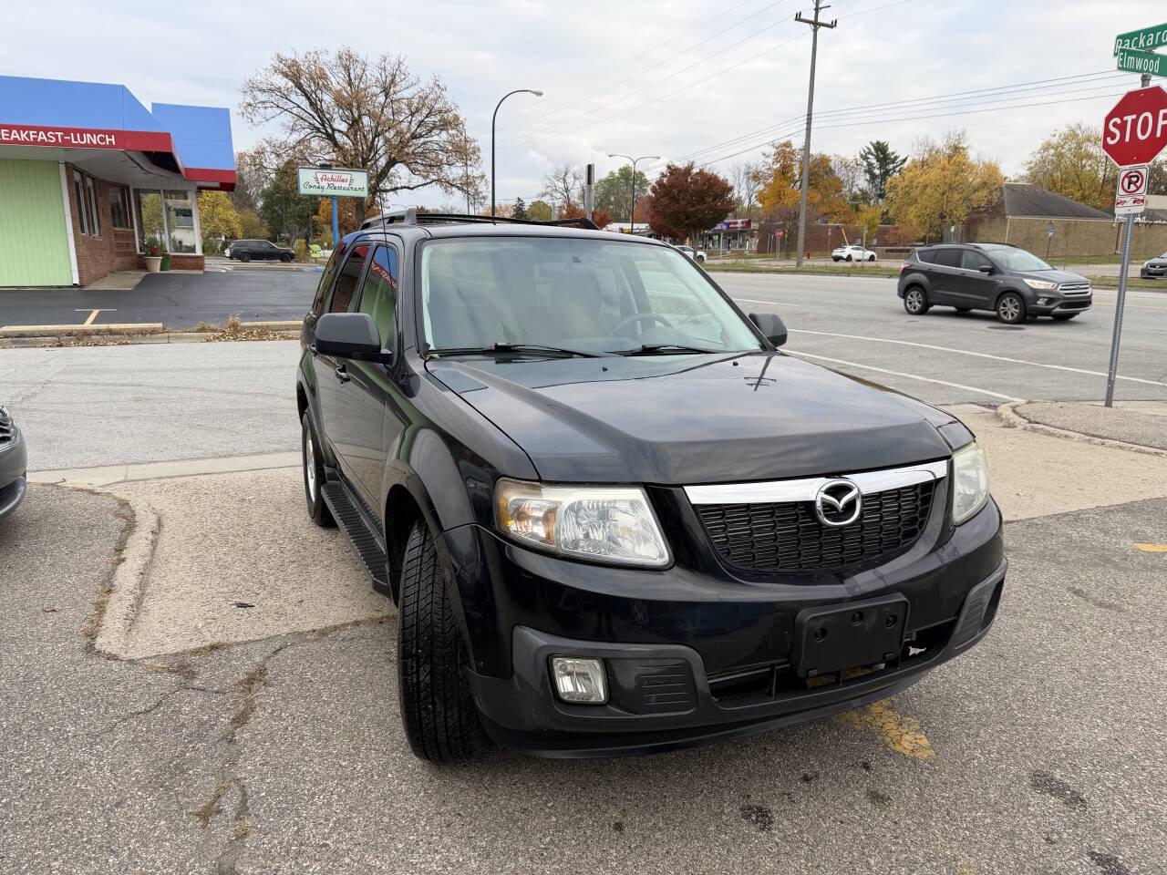 Used 2011 MAZDA Tribute i image 5