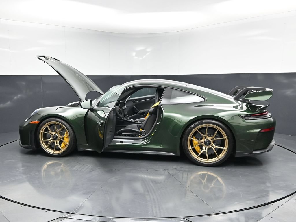 Certified 2026 Porsche 911 GT3 w/ Chrono Package RWD image 32