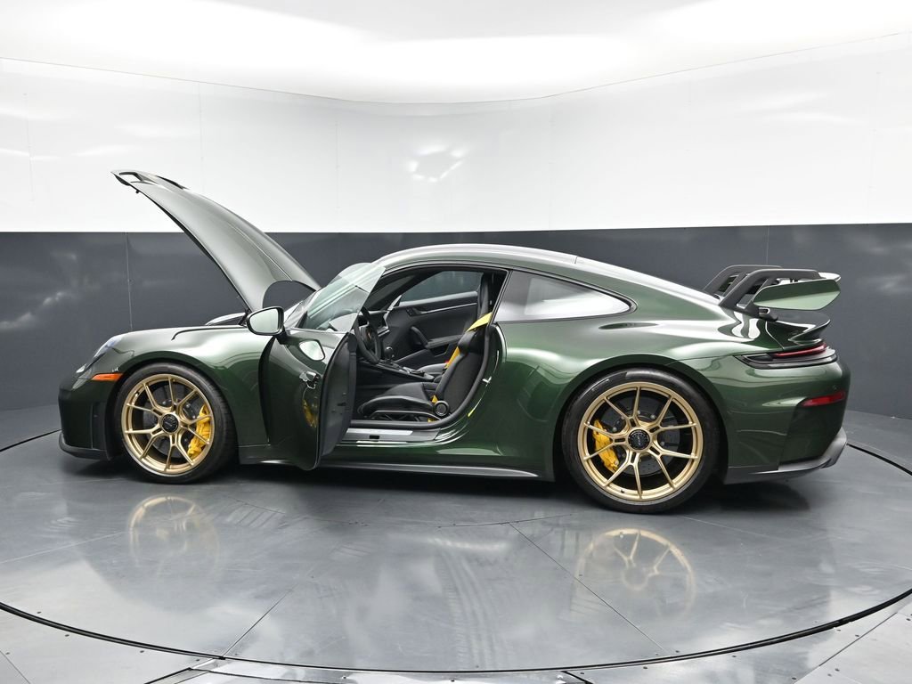 Certified 2026 Porsche 911 GT3 w/ Chrono Package RWD image 32
