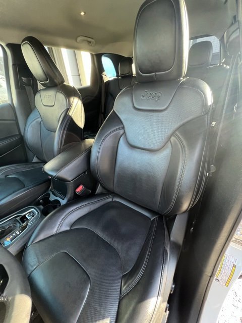 Used 2023 Jeep Cherokee Altitude Lux image 9