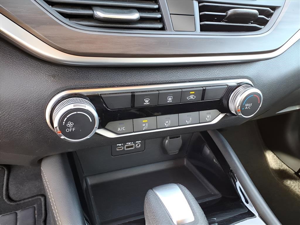 Used 2023 Nissan Altima 2.5 SV image 16