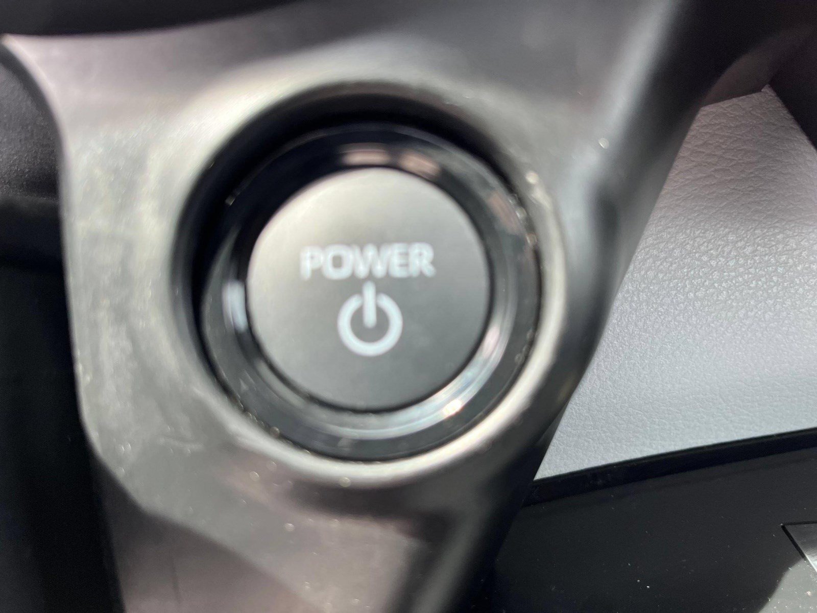 Used 2025 Toyota Sienna LE w/ LE Plus Package AWD/4WD image 21