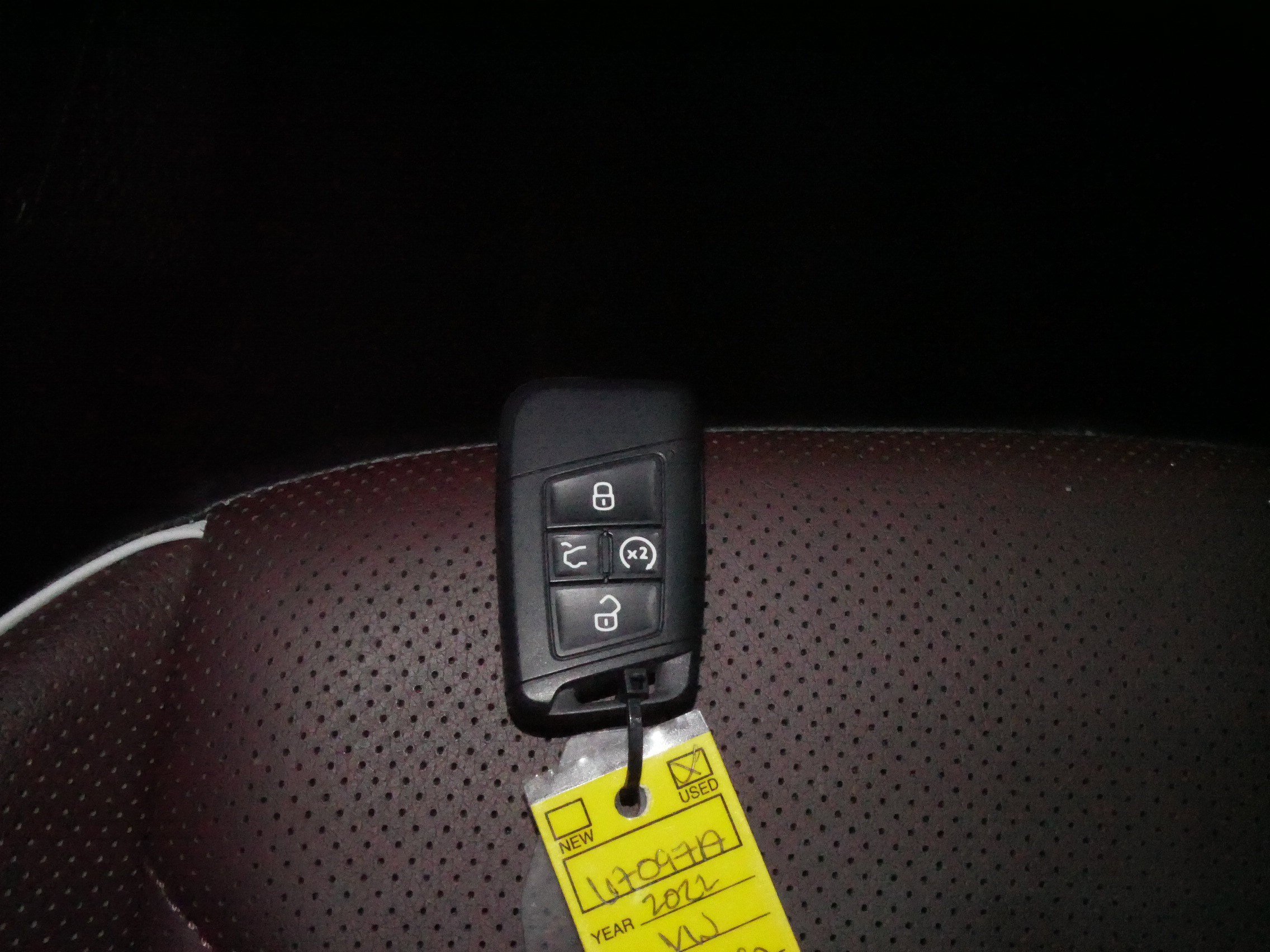 Certified 2022 Volkswagen Tiguan SEL R-Line image 34