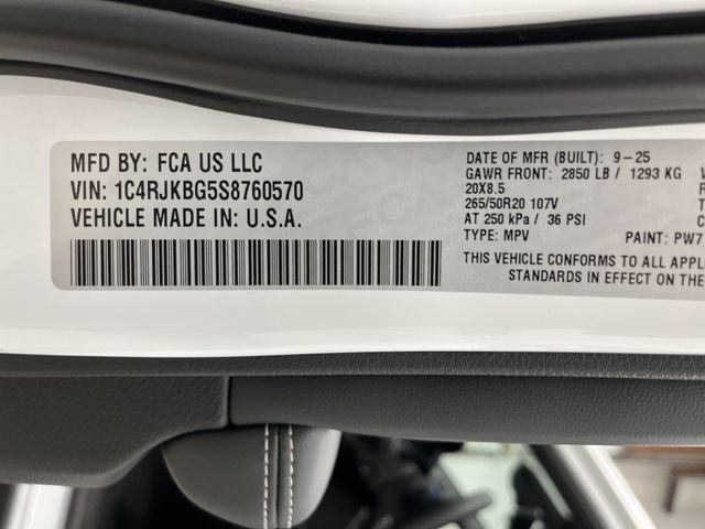 New 2025 Jeep Grand Cherokee L Limited w/ Luxury Tech Group II image 41