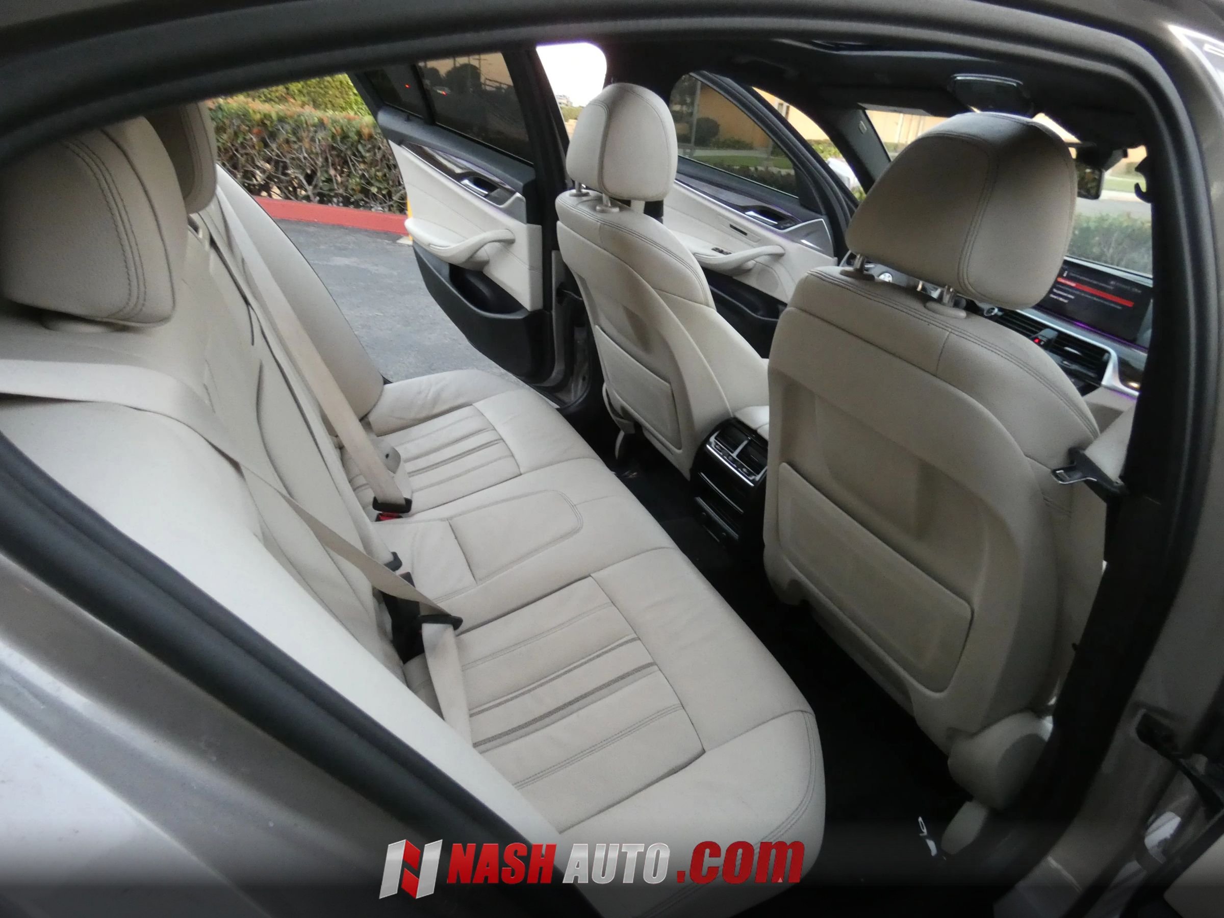Used 2018 BMW 540i RWD image 23