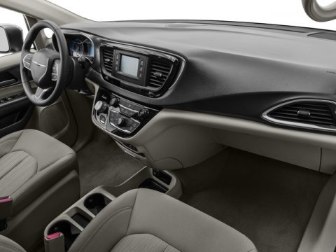Used 2017 Chrysler Pacifica Touring image 19