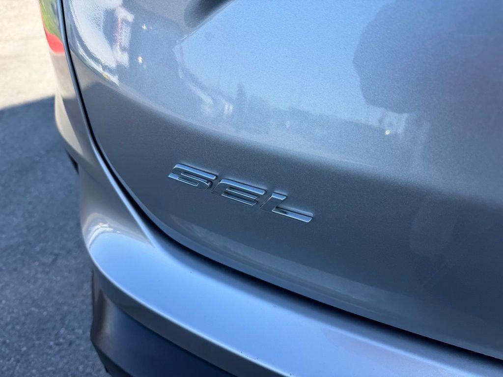 Used 2024 Ford Edge SEL image 11