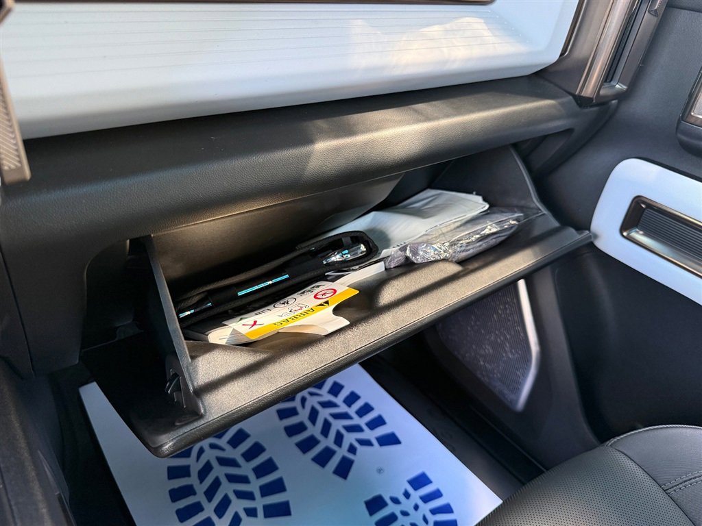 Used 2024 GMC Hummer EV 3X w/ LPO, Illumination Package image 46