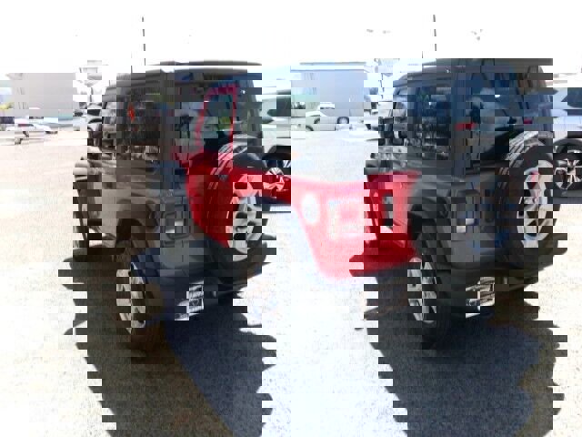 Used 2021 Jeep Wrangler Sport S image 10