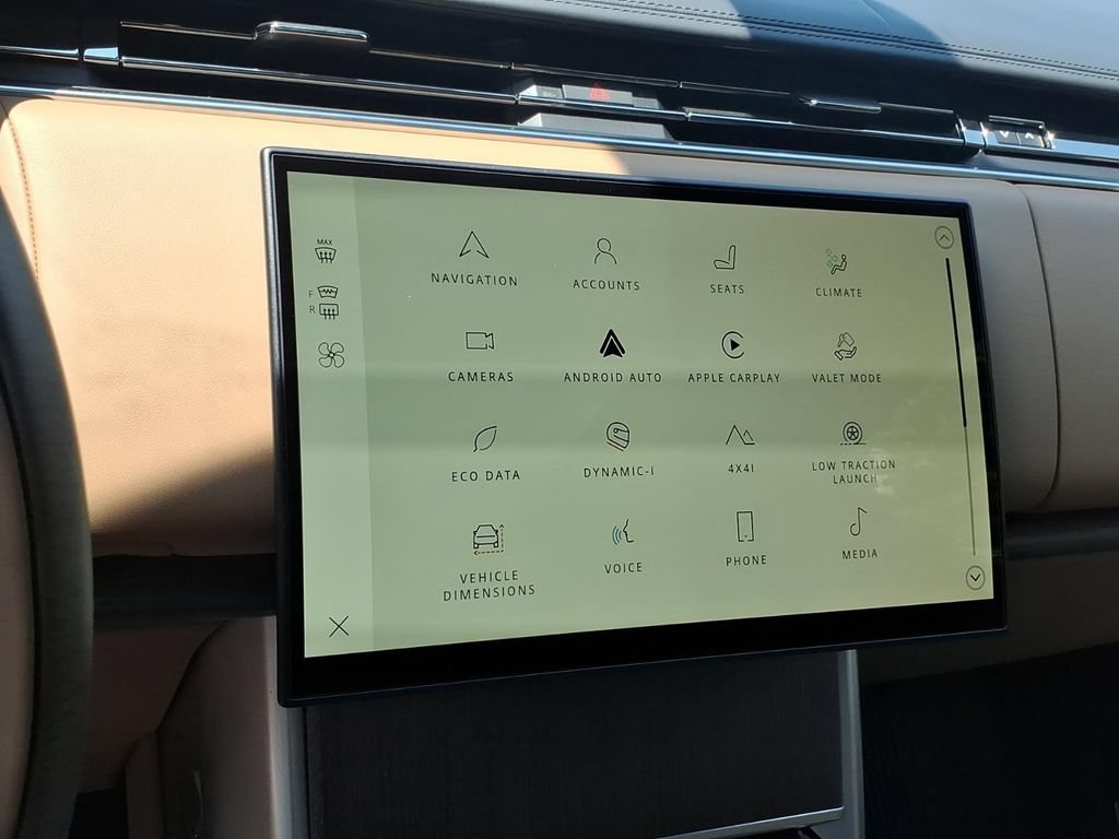 New 2026 Land Rover Range Rover SE AWD/4WD image 19