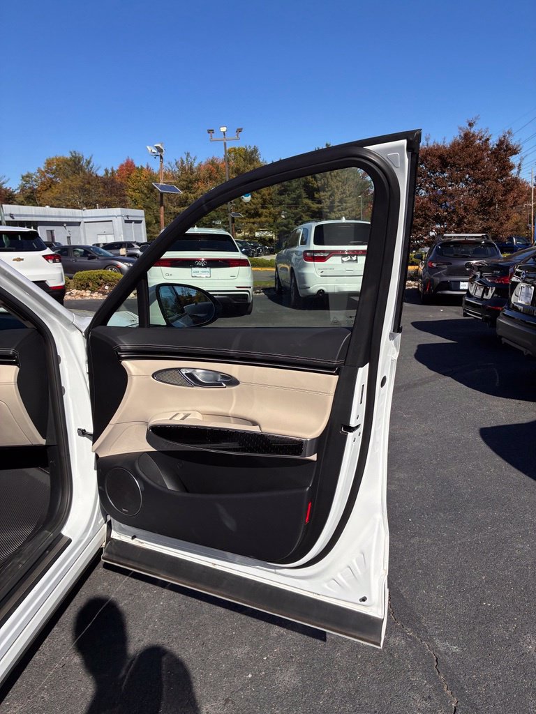 Used 2025 Genesis GV70 3.5T Sport w/ Sport Prestige Package AWD/4WD image 21
