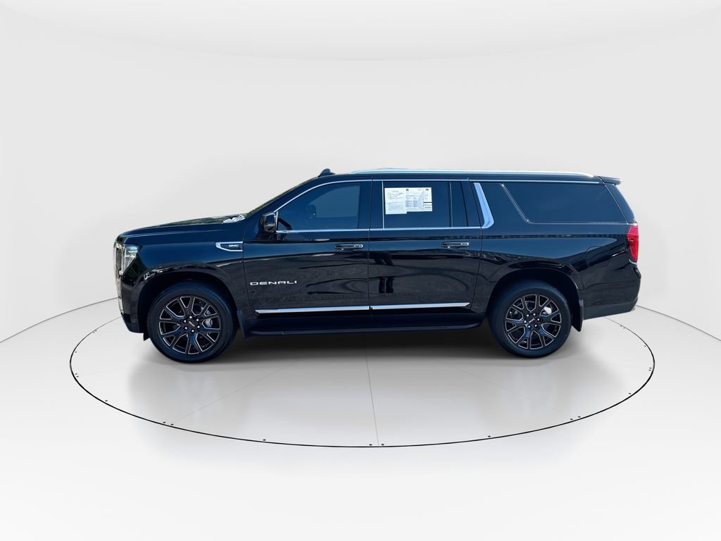Used 2024 GMC Yukon XL Denali RWD image 5