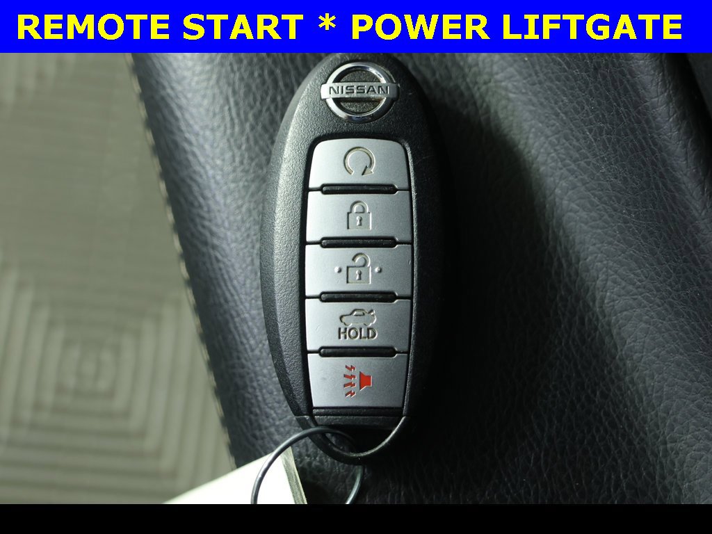 Used 2016 Nissan Rogue SV w/ SV Premium Package image 8