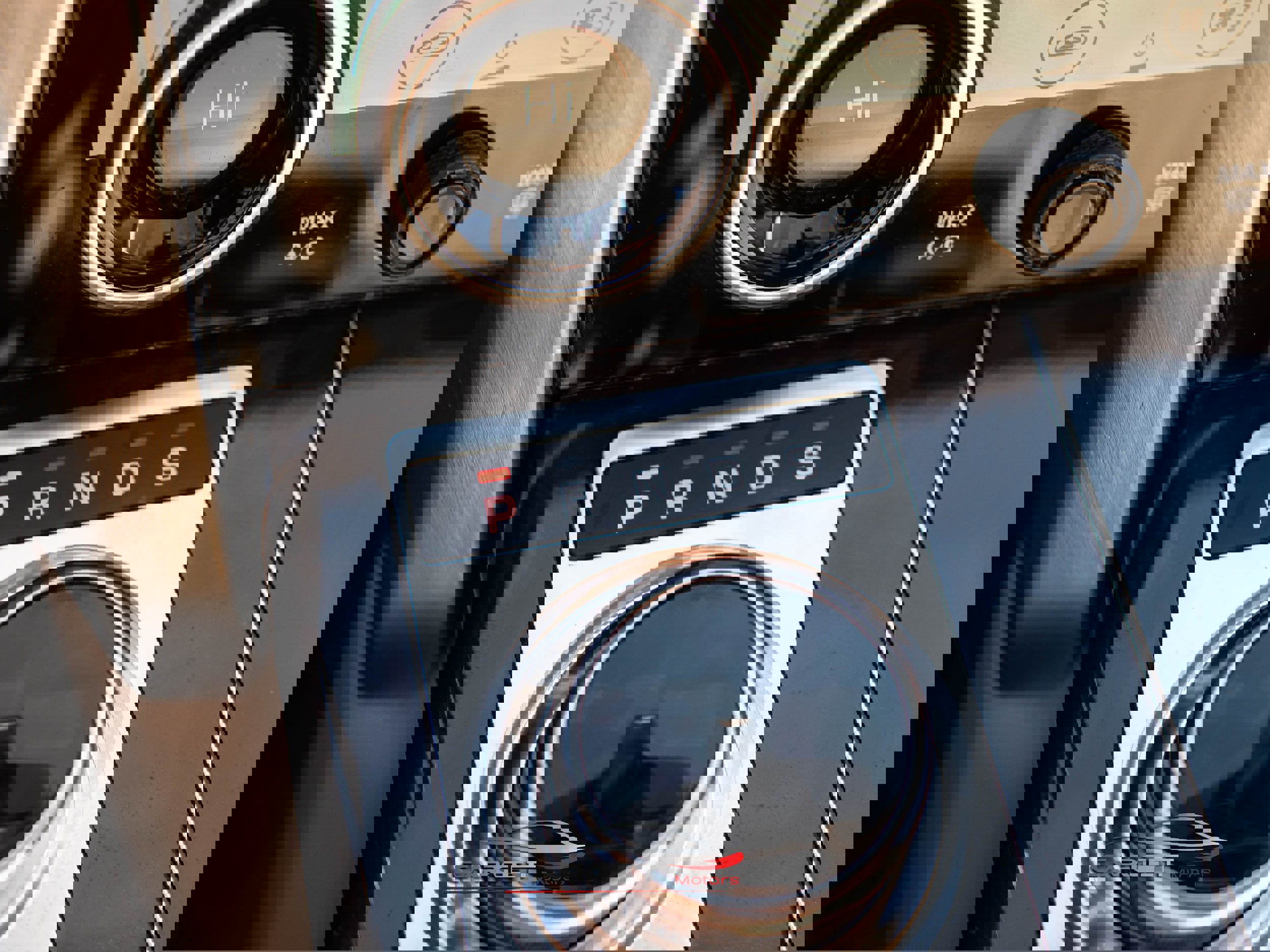 Used 2020 Land Rover Range Rover HSE image 35