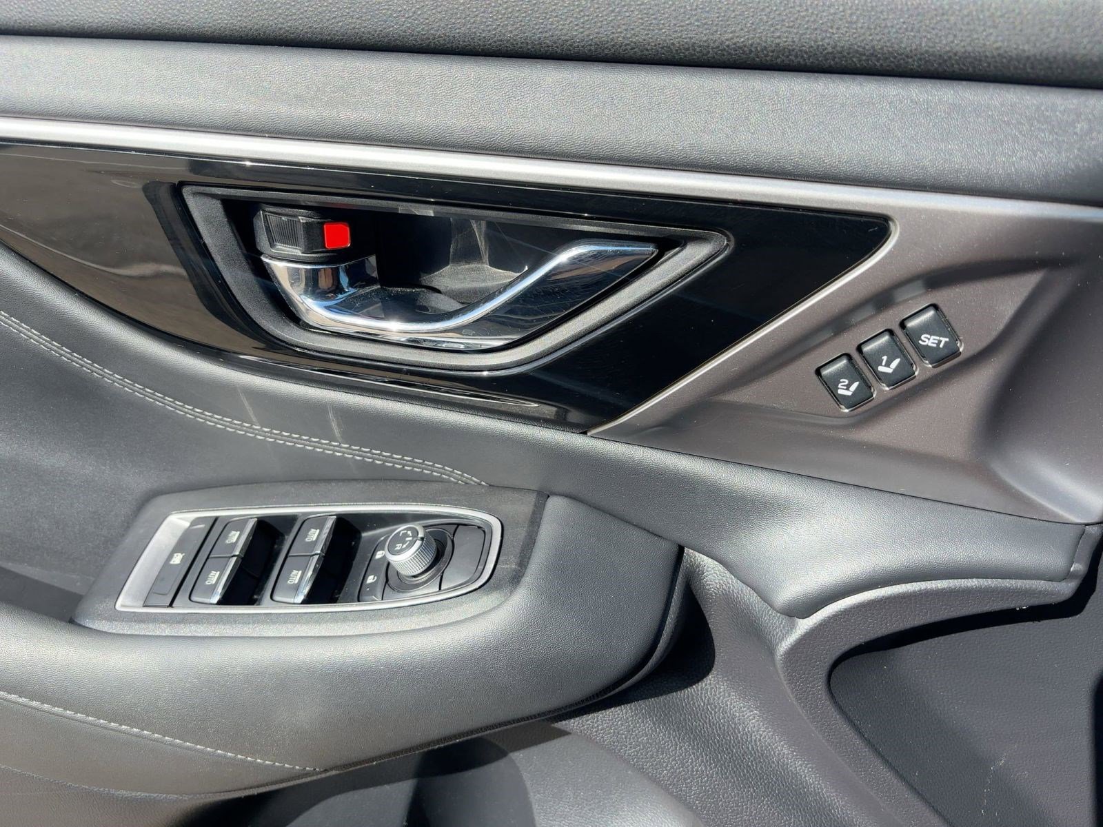 Used 2021 Subaru Outback Limited image 13