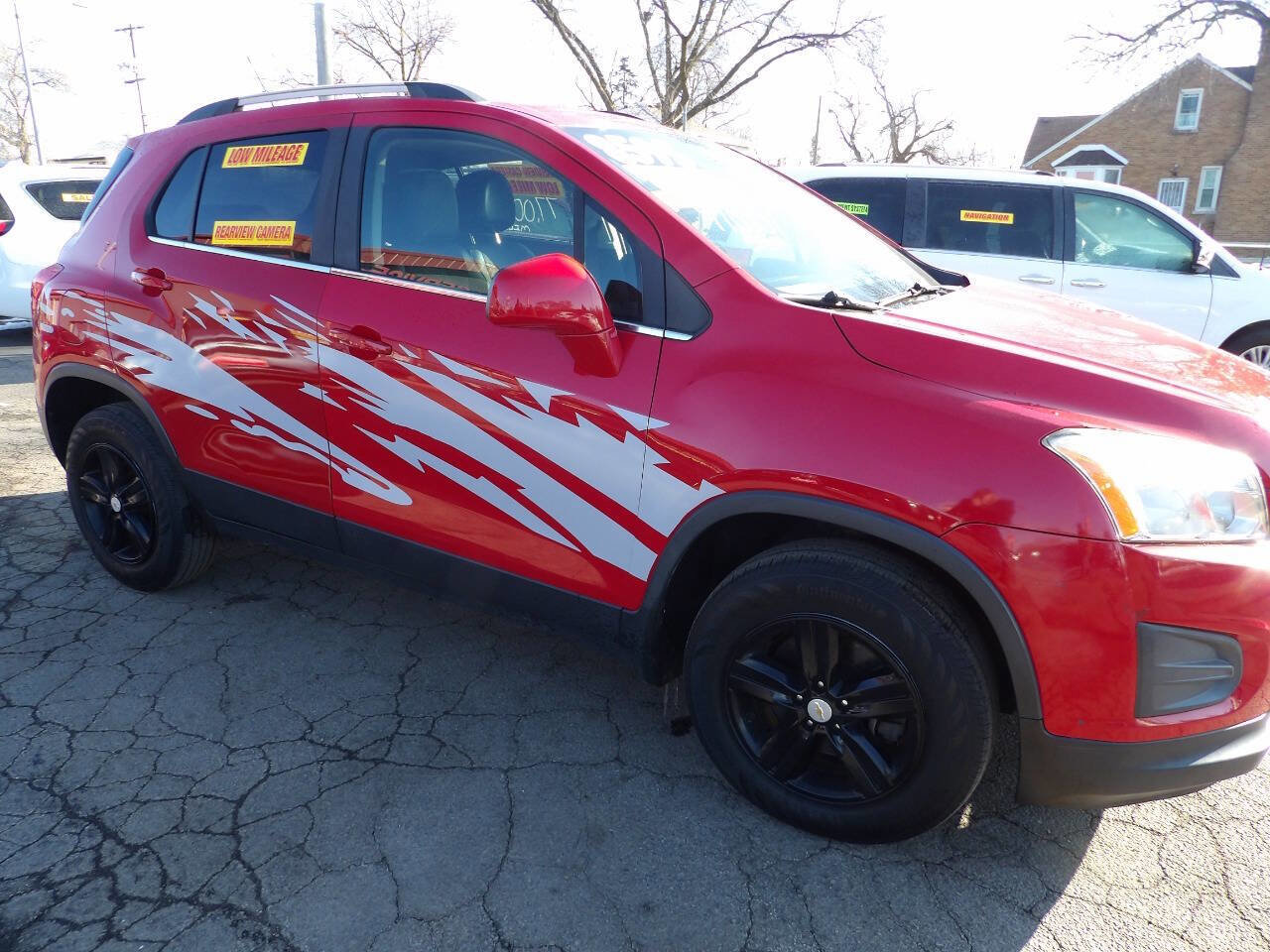 Used 2015 Chevrolet Trax LT w/ LT Sun and Sound Package image 3