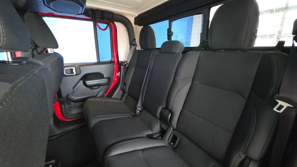 Used 2021 Jeep Gladiator Sport AWD/4WD image 18