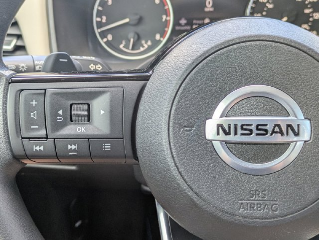 Used 2021 Nissan Rogue SV FWD image 19