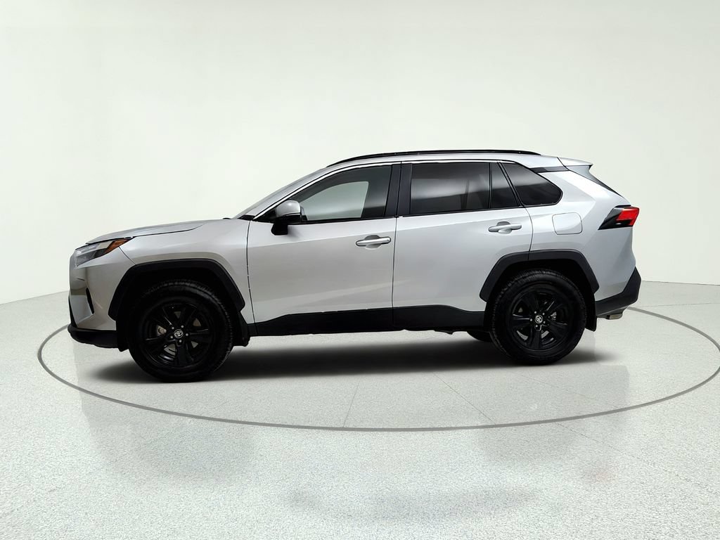 Used 2025 Toyota RAV4 XLE w/ Convenience Package AWD/4WD image 4