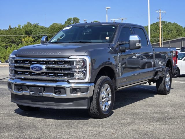 Used 2025 Ford F350 Lariat w/ Lariat Ultimate Package AWD/4WD image 3