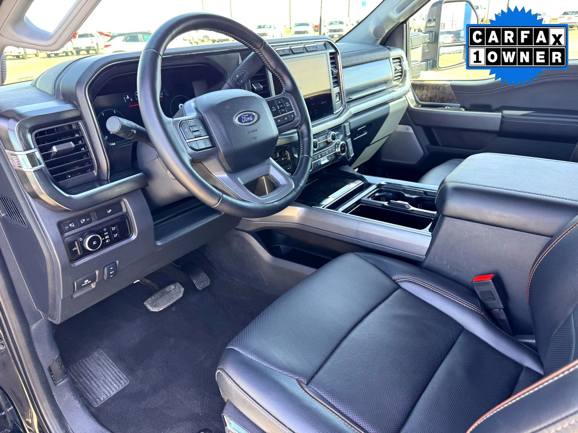 Used 2024 Ford F250 Lariat image 11