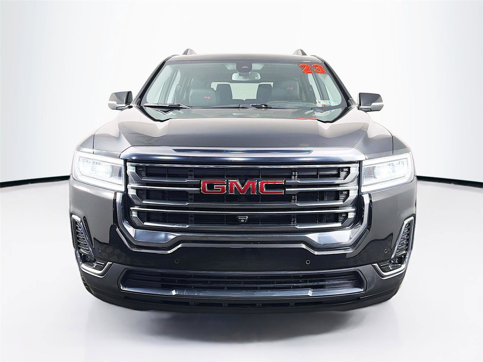 Used 2023 GMC Acadia AT4 w/ Technology Package image 2