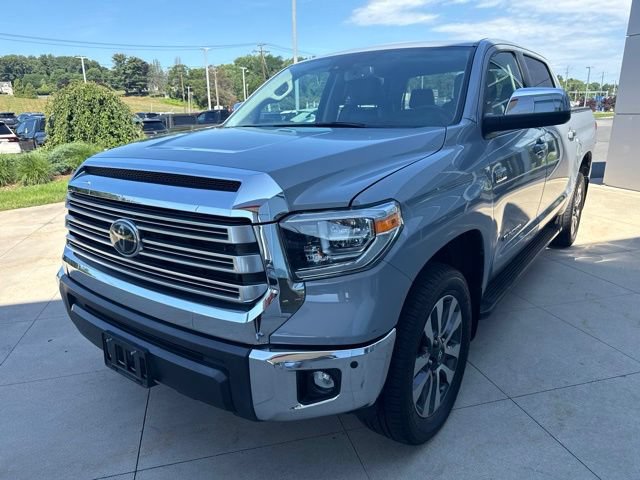 Used 2020 Toyota Tundra Limited w/ Limited Premium Package AWD/4WD image 3