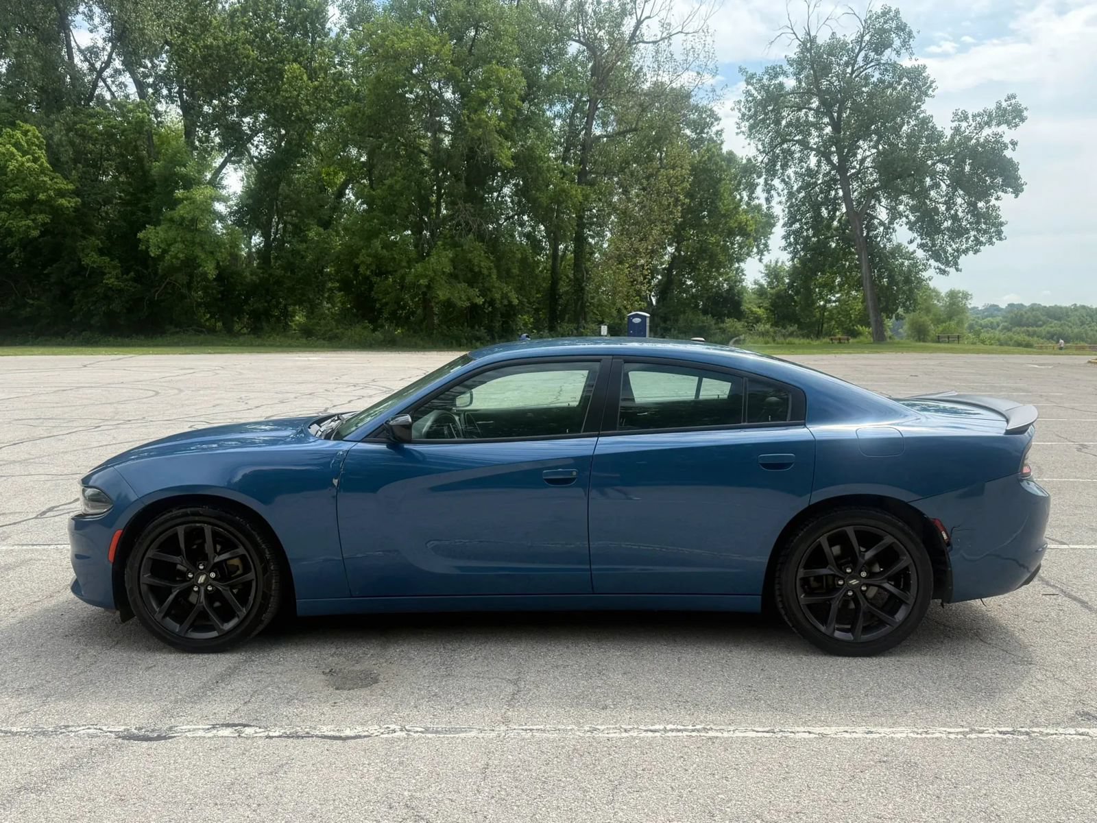 Used 2021 Dodge Charger SXT w/ Blacktop Package RWD image 8