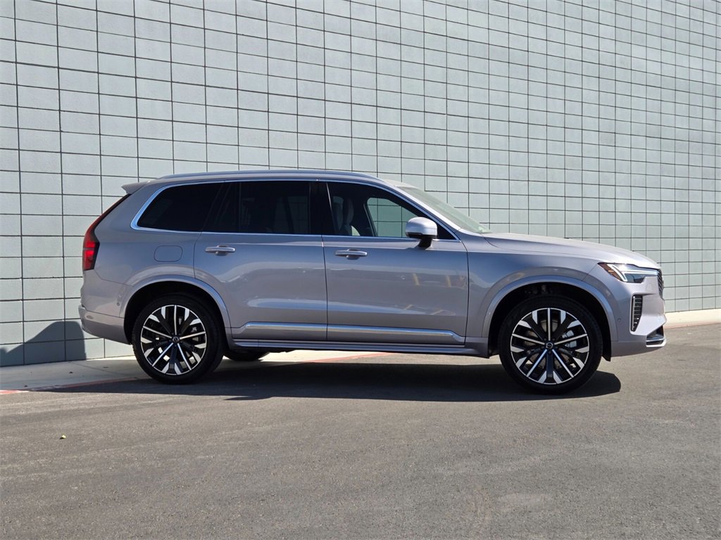 New 2026 Volvo XC90 B6 Plus w/ Protection Package Premier image 4