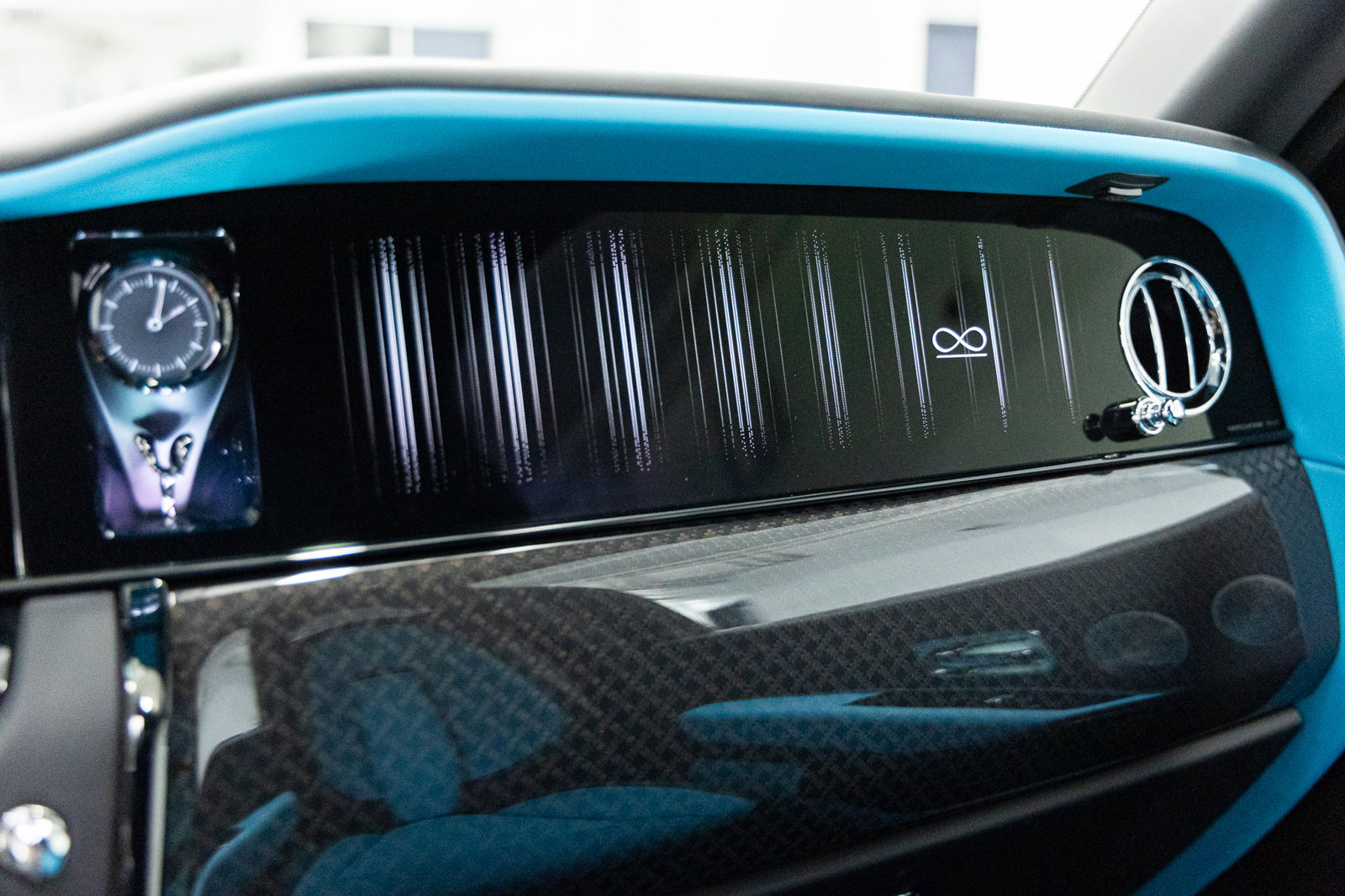 Certified 2026 Rolls-Royce Cullinan Black Badge image 45