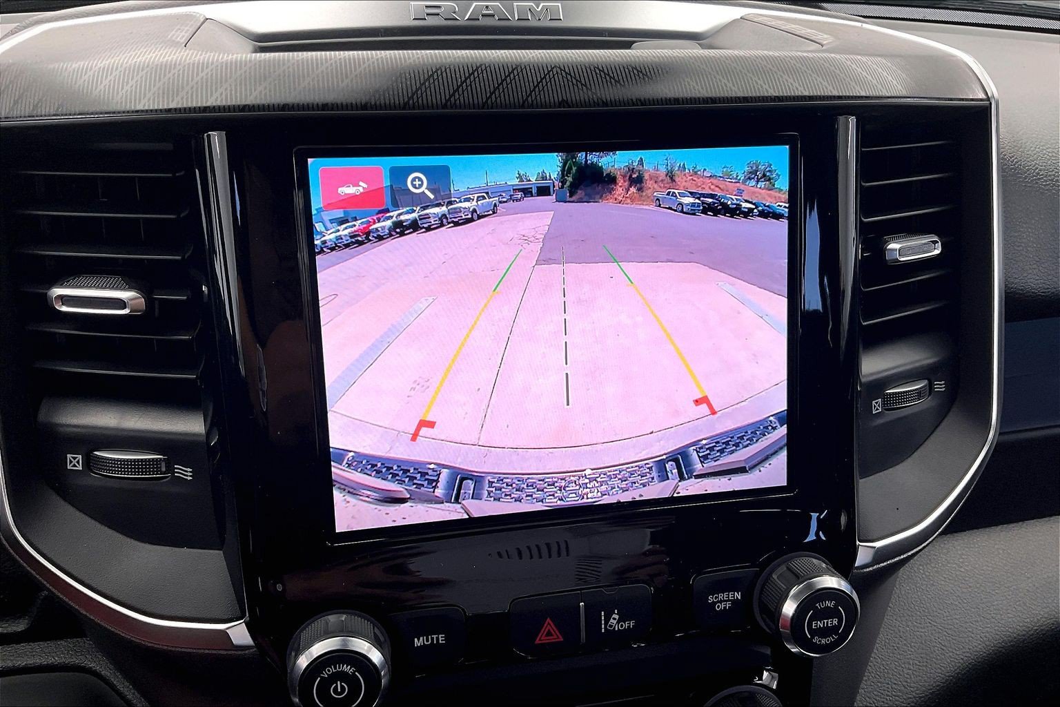 New 2026 RAM 1500 Express AWD/4WD image 13