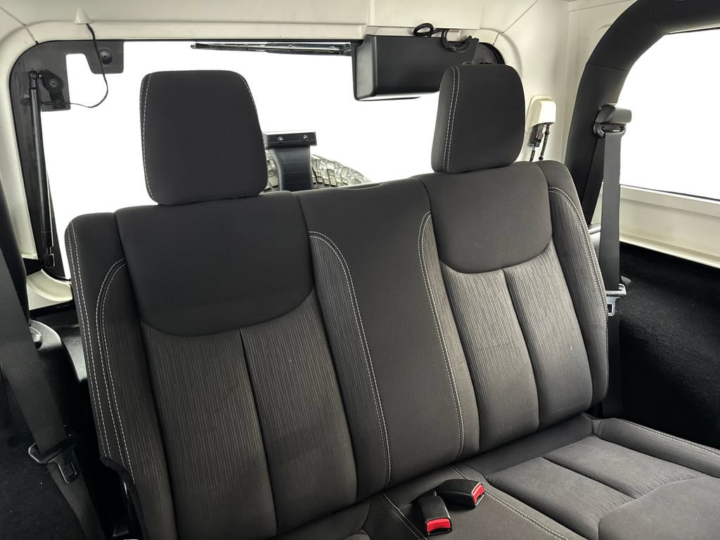 Used 2014 Jeep Wrangler Rubicon w/ Power Convenience Group AWD/4WD image 37