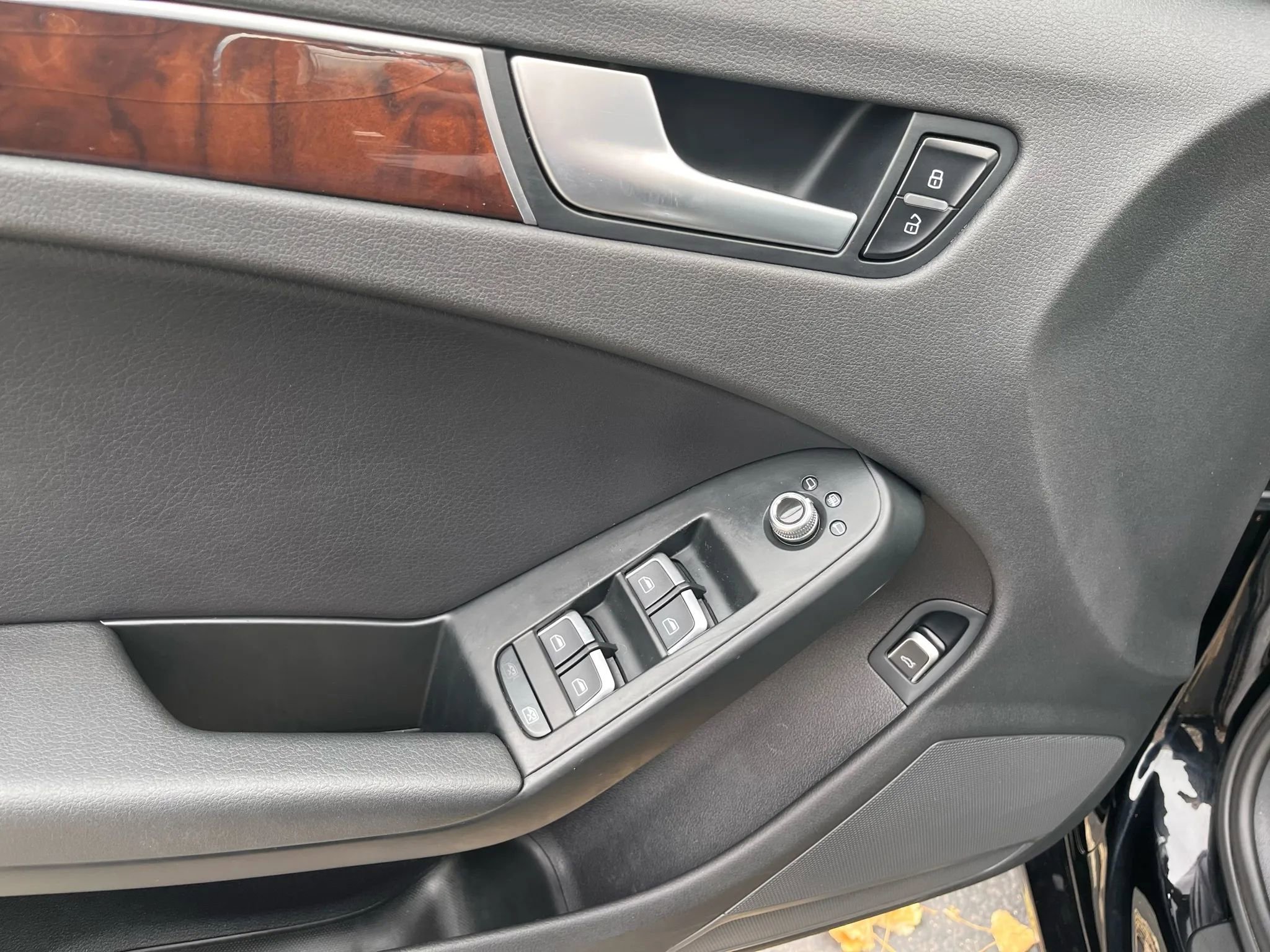 Used 2013 Audi A4 2.0T Premium w/ Convenience Pkg image 18