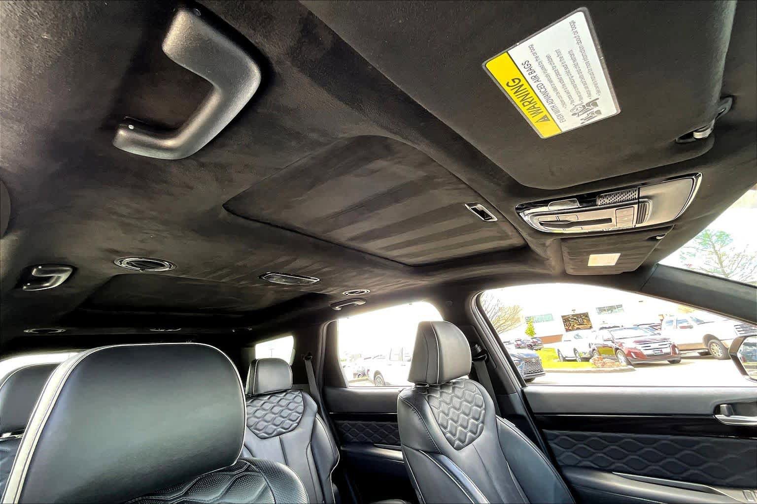 Used 2022 Hyundai Palisade Calligraphy image 12