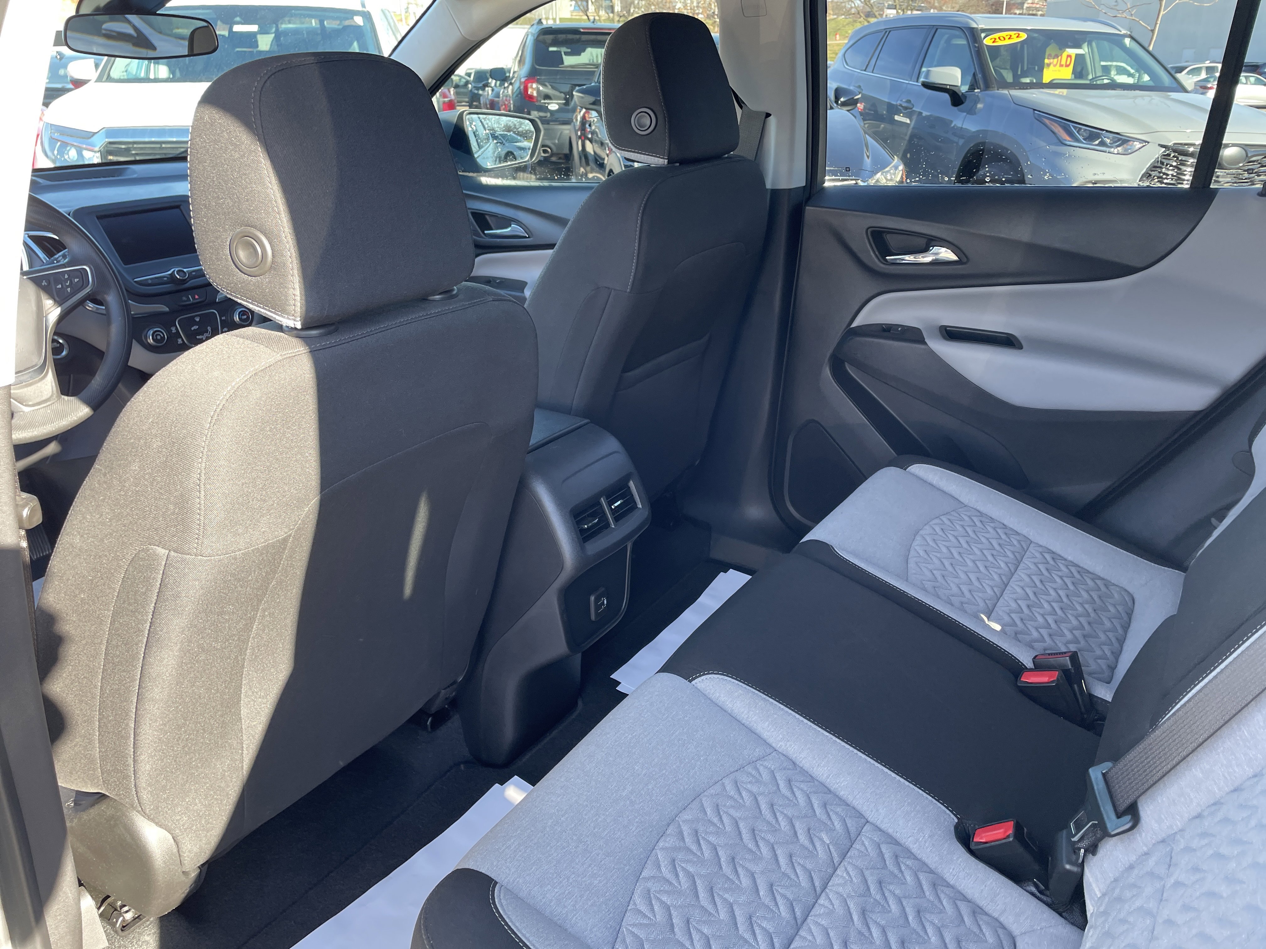 Used 2022 Chevrolet Equinox LT image 13