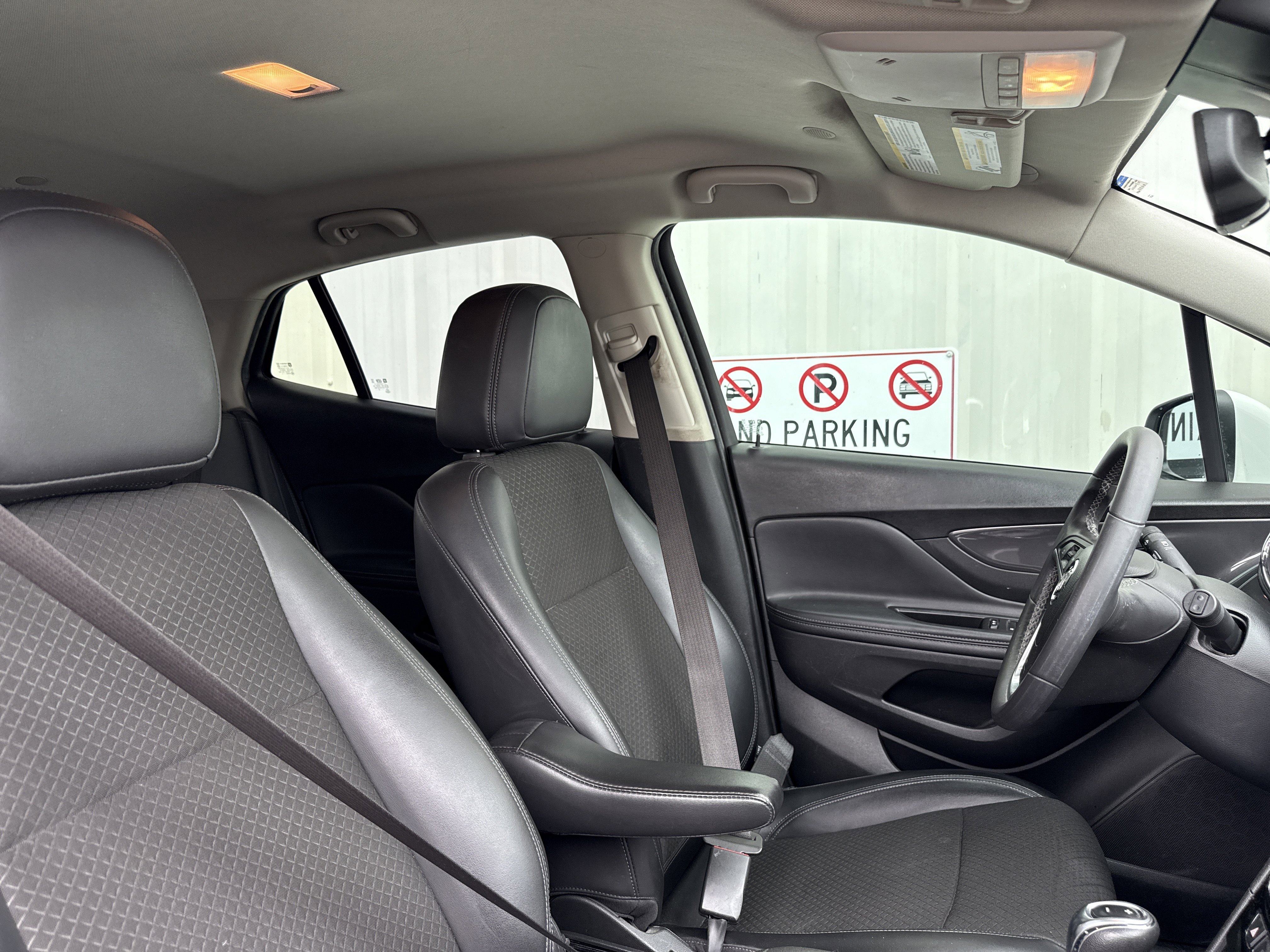 Used 2021 Buick Encore Preferred image 26