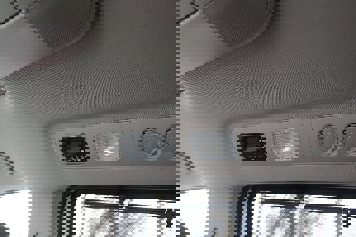 Used 2015 Honda Odyssey Touring Elite image 28