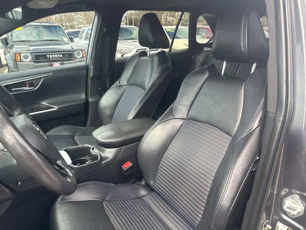 Used 2022 Toyota RAV4 XSE w/ XSE Grade Weather Package image 16