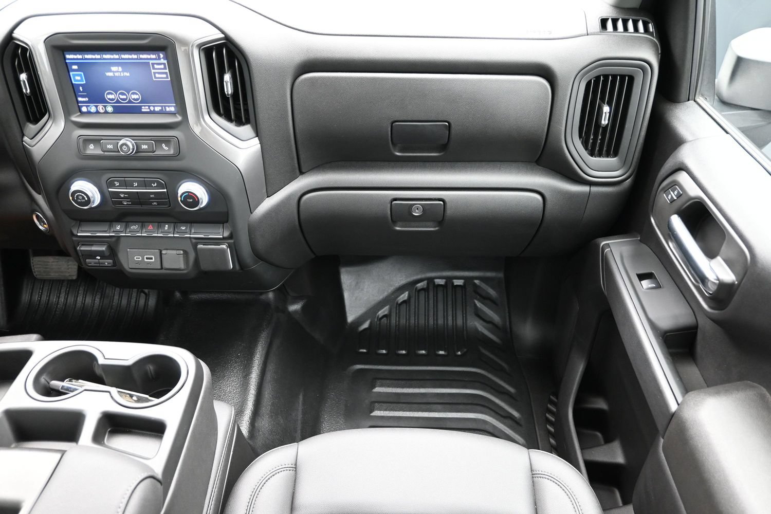 Used 2024 GMC Sierra 2500 Pro w/ Convenience Package RWD image 33