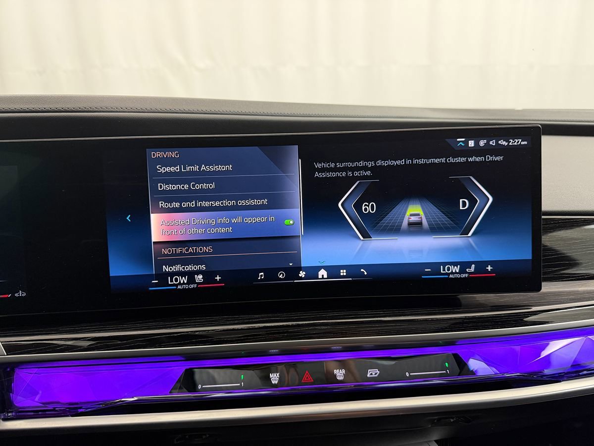 Used 2025 BMW 740i xDrive image 46