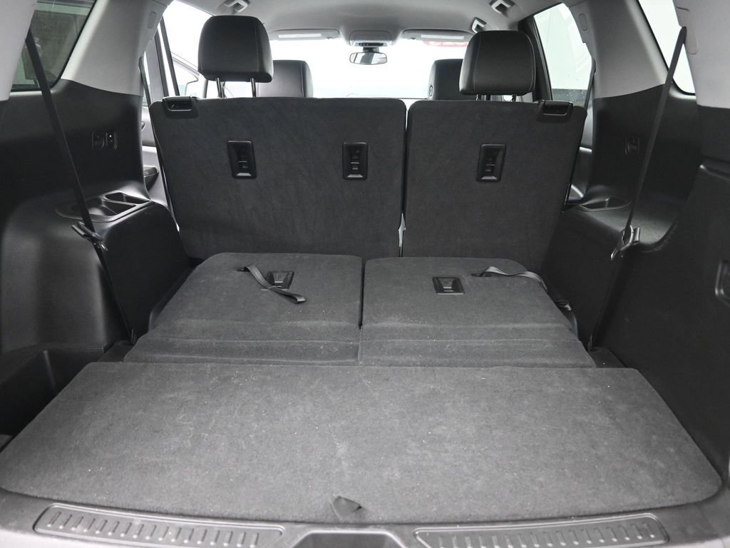 Used 2023 GMC Acadia SLT image 25