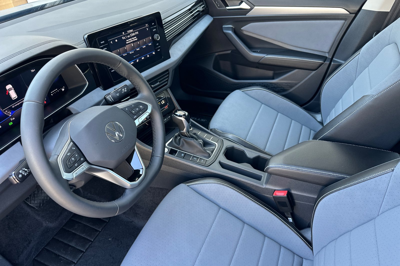 New 2026 Volkswagen Jetta SE FWD image 8