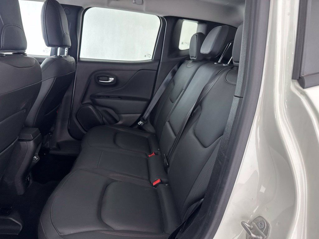 Used 2021 Jeep Renegade Trailhawk AWD/4WD image 28