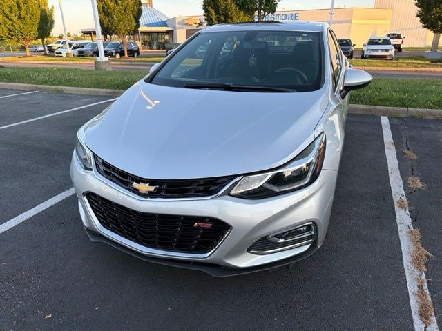 Used 2018 Chevrolet Cruze LT w/ Sun And Sound Package FWD image 6
