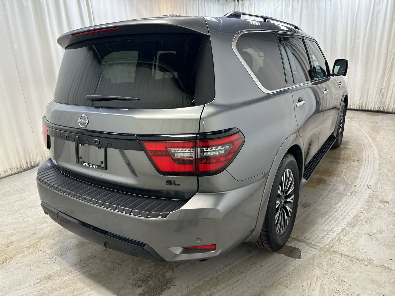 Certified 2024 Nissan Armada SL w/ Midnight Edition Package image 12