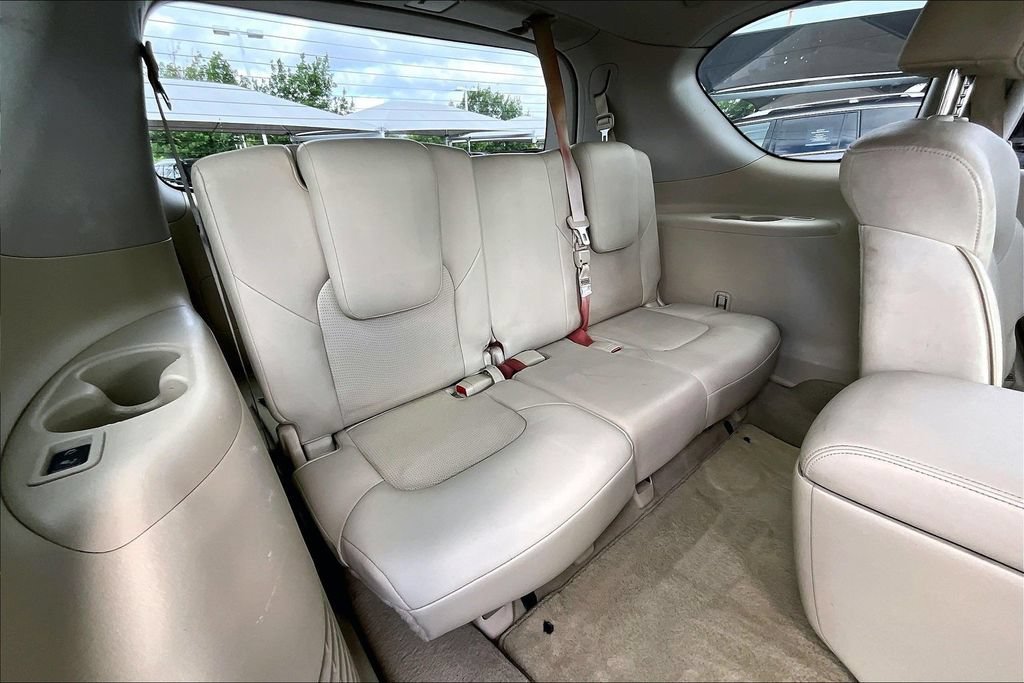Used 2016 INFINITI QX80 2WD w/ Driver's Assistance Package image 39