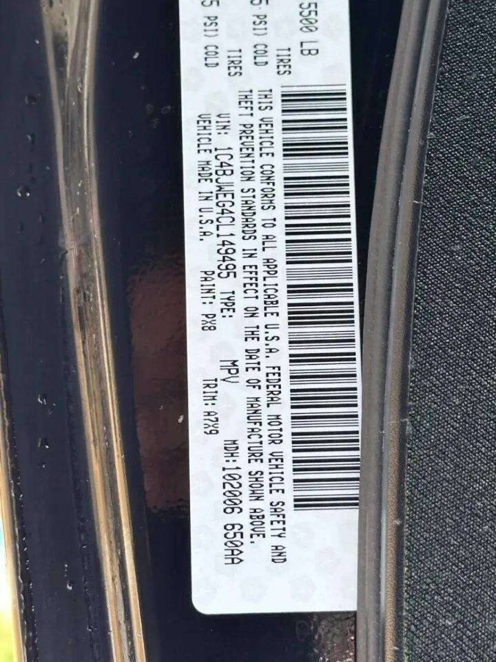 Used 2012 Jeep Wrangler Unlimited Sahara AWD/4WD image 16